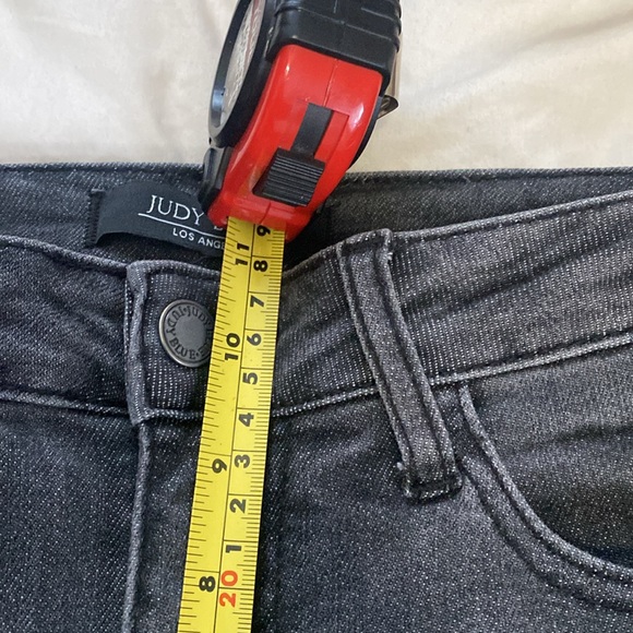 Judy Blue Capri Size 5/27 - Picture 9 of 10